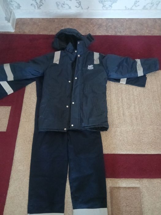 Продам спец. Одежду