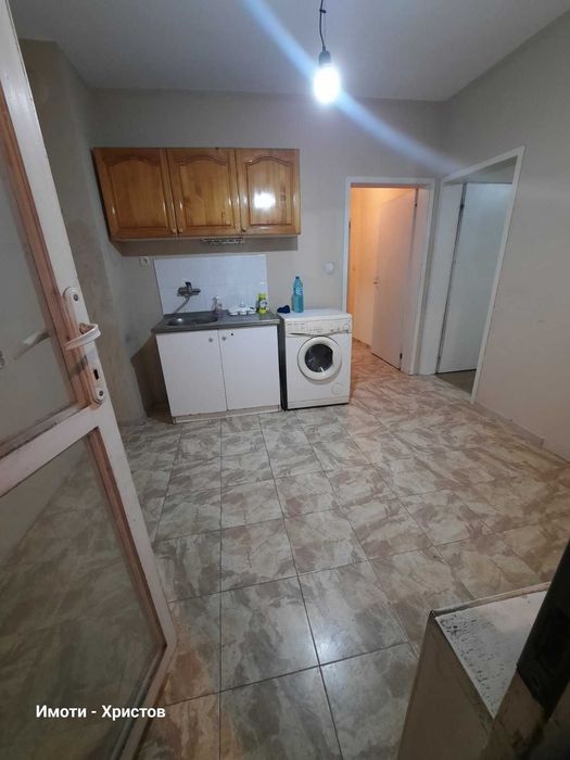 Продава се Четиристаен апартамент в Шумен, Пазара - 104 кв.м за 932 €/кв.м - Снимка #4