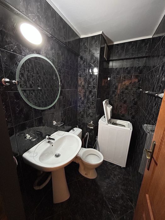 Aprtament 3 camere ultracentral, zona ZERO, Bacau, renovat, proprietar-de vanzare