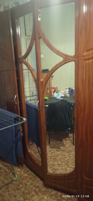 Продам спальный гарнитур