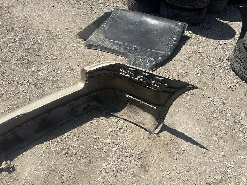 Задна броня за Фолксваген Пасат 5.5 комби