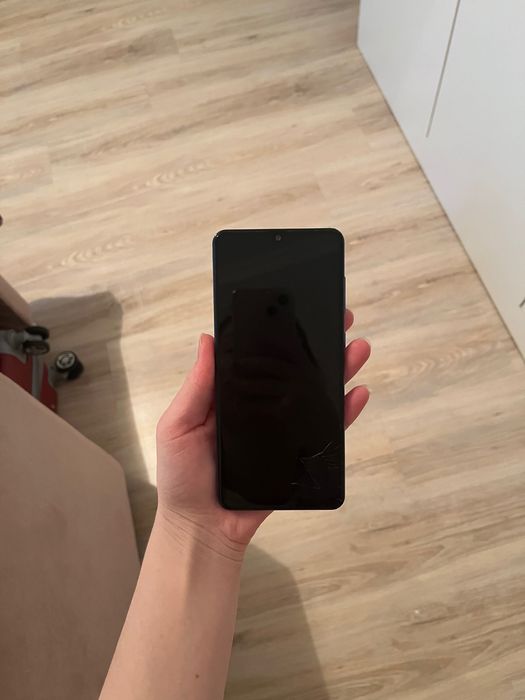 Продам Самсунг а31 б/у