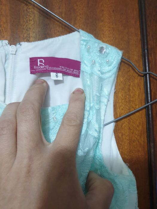 Шикарное платье на девочку