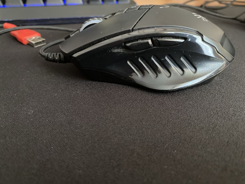 Продам мышку A4Tech Bloody V7
