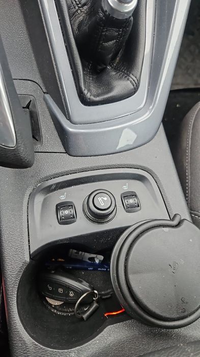 Ford Focus 2011 Hatchbach