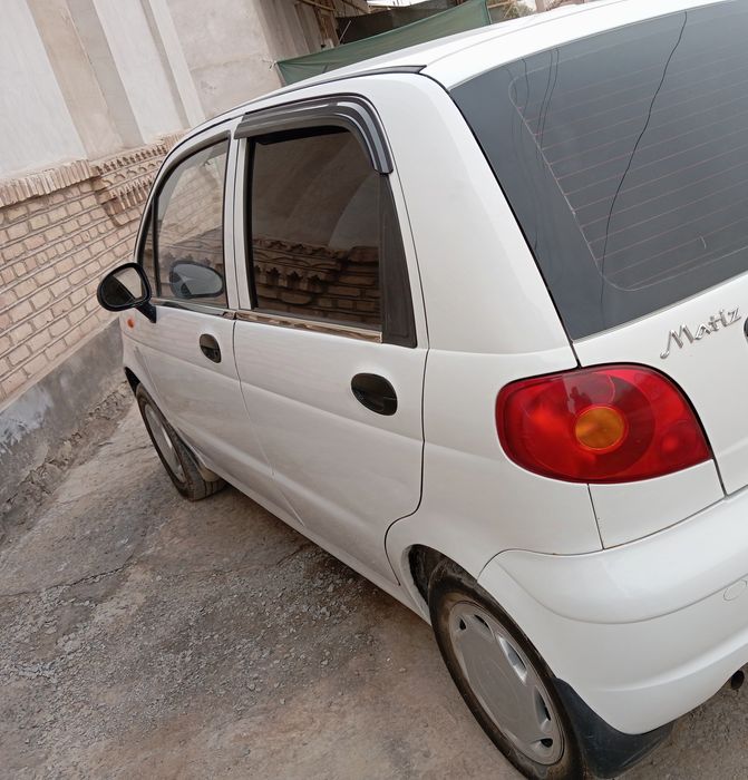 Матиз сотилади. 2009-йил 1-позитсия бензин ва метан2025 балонлари тоза