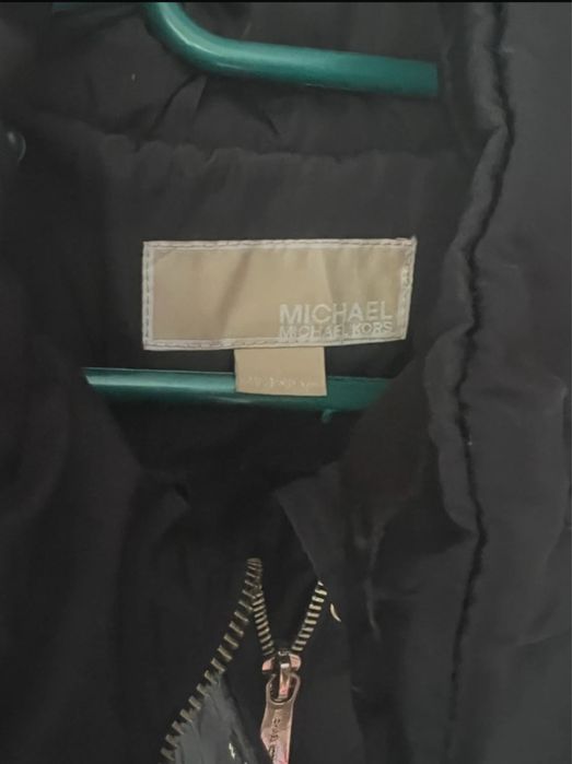 Haina de faș Michael kors  ,calduroasa cu umplutura de puf