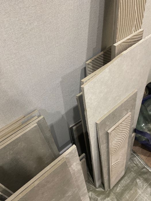 Отдам бесплатно остатки кафеля.