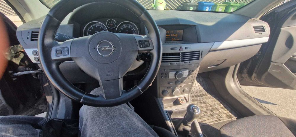 Opel Astra H, 2005, 1.6 Benzina