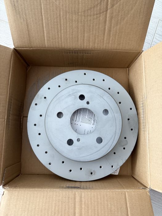 Discuri perforate + placute zimmerman (punte spate) Toyota Chr