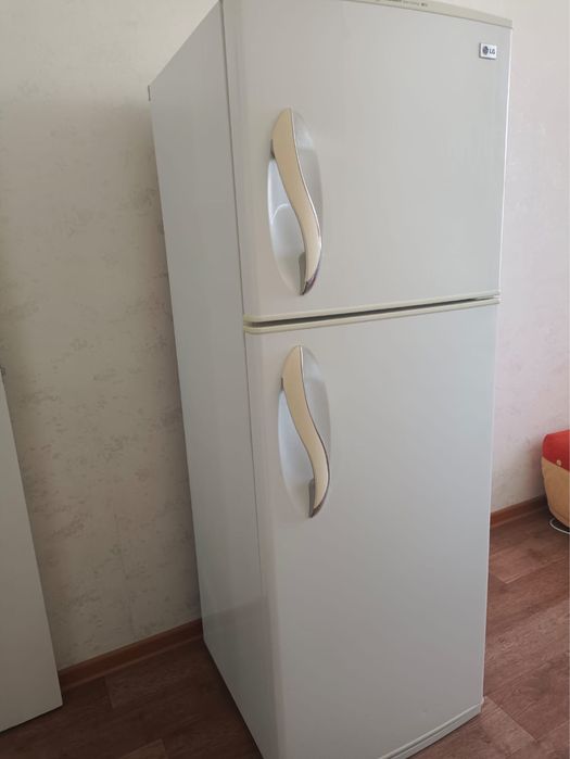 Холодильник LG б/у