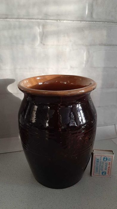 Штоф  и  крынка.