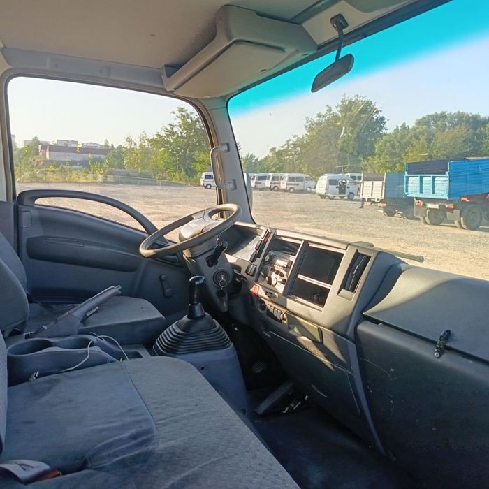 Isuzu 2009 Sotiladi