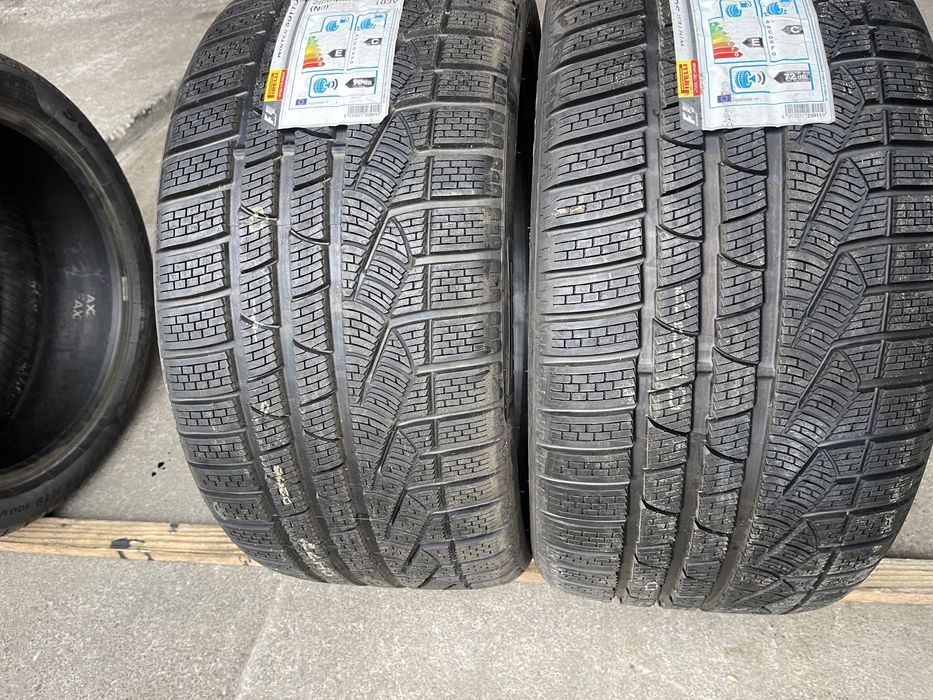 2 anvelope Noi de iarna 285/40/19 Pirelli