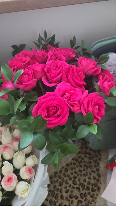 Цветы  3 шт цена отденльно …………………………….