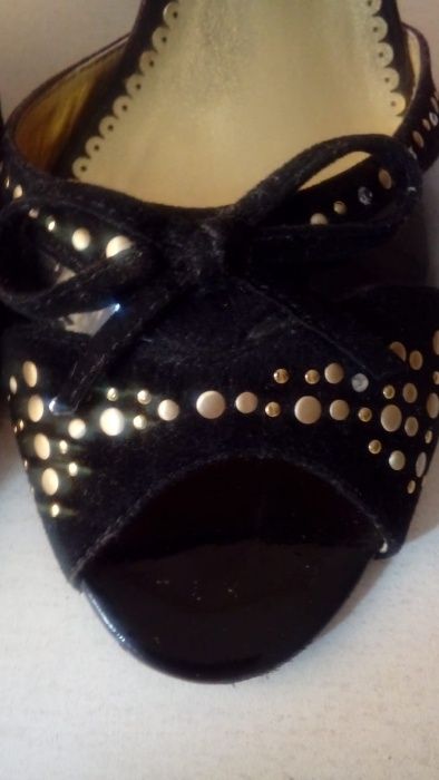 Летние туфли на шпильке