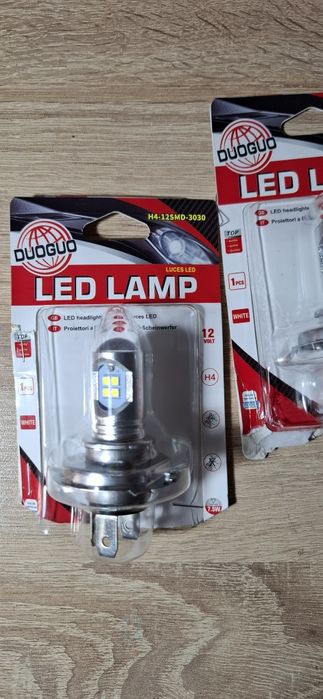 Set 2 becuri auto Led H4