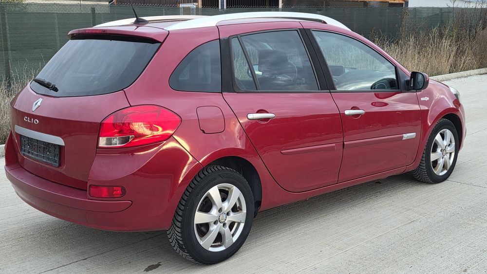 Renault Clio Tom Tom Edition  1.5 dci 6 trepte an 2011 euro 5 varianta Full