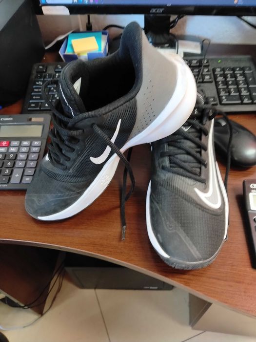 Маратонки Nike леки