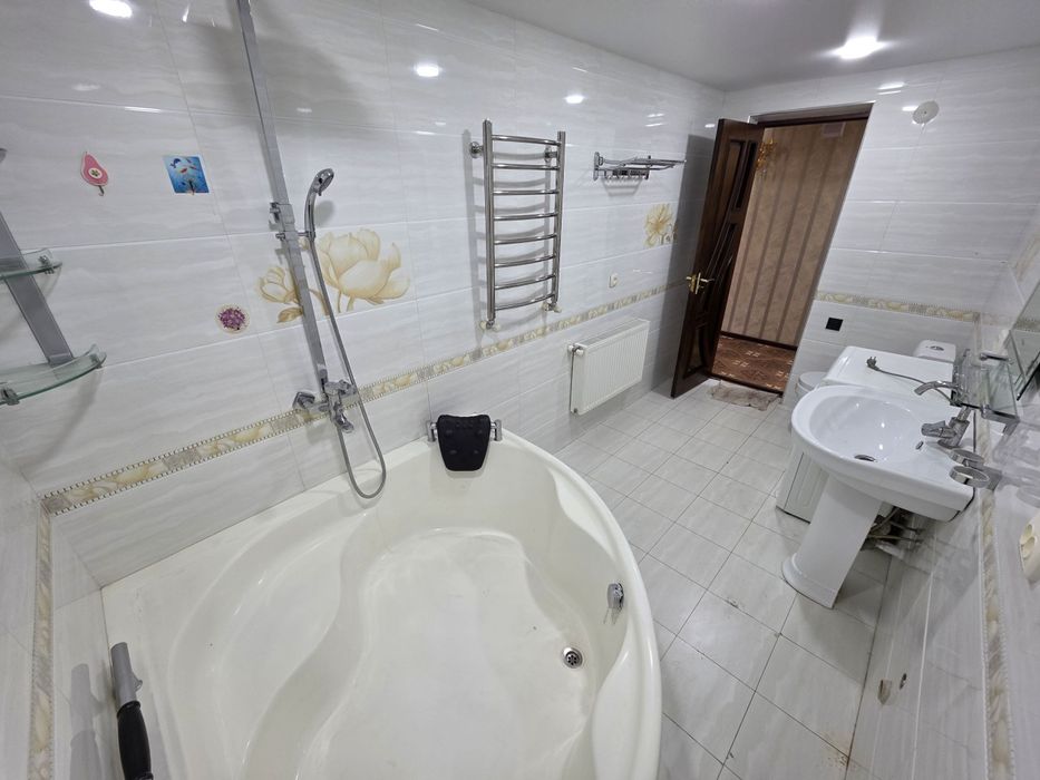 Фарғона шаҳар марказида 2 хоналик квартира ижарага берилади