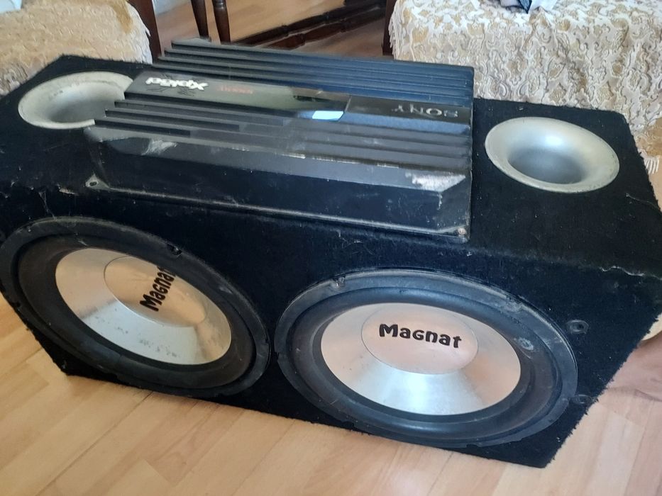 Subwoofer cu stație