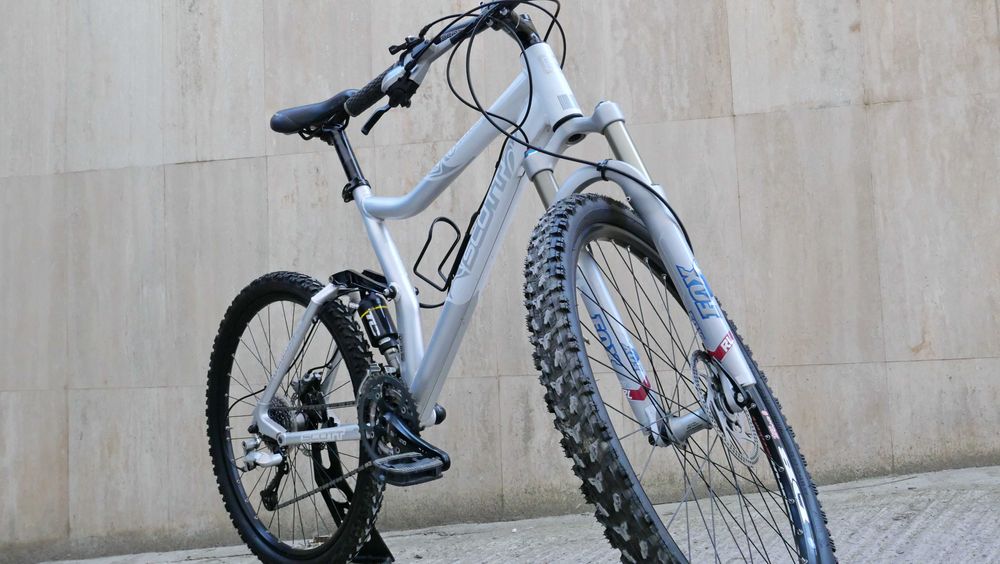 Scott Contessa FX-15, 26", FOX окачване, 100 мм. ход, Deore XT/LX