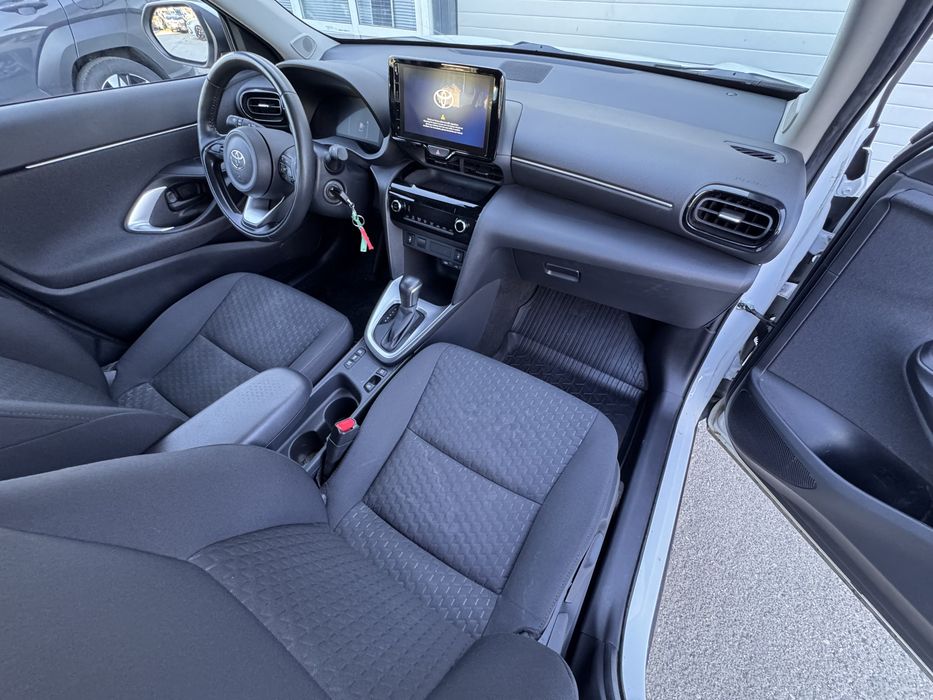 TOYOTA Yaris 2024 — imagine 5