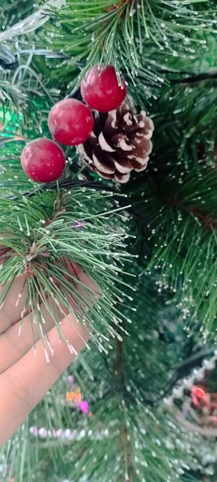 Искусственная Ёлка