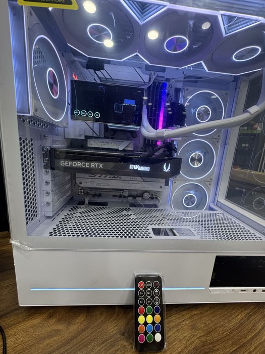Ryzen 7800x3D 32GB 1TB RTX5070