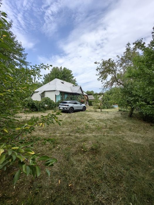 Casa cu teren generos