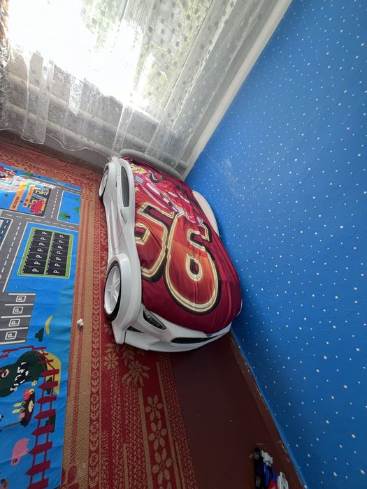 Срочно продам кровать машинку