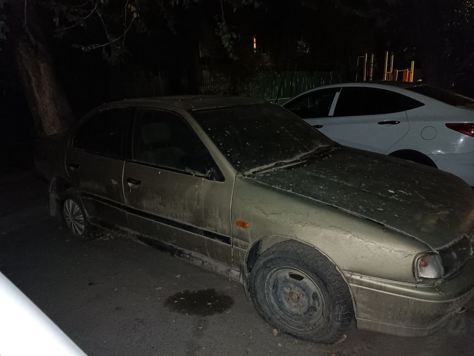 Nissan Primera 1992
