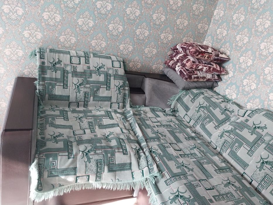 Продаю угловой диван