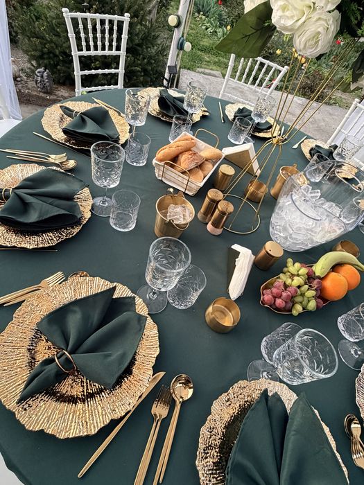 Inchiriere corturi , mese , scaune Chiavari , decor