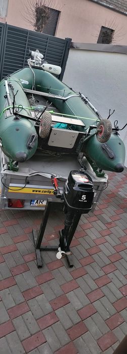 Vand ansamblu barca+motoare+remorca !