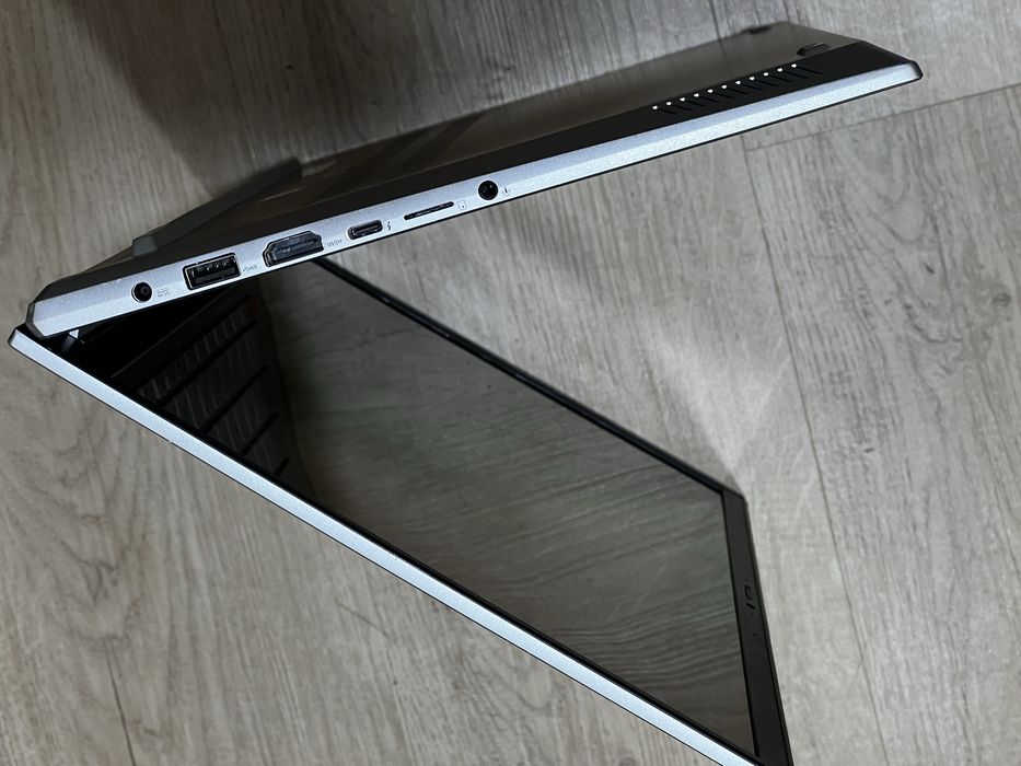 Продавам лаптоп ASUS Vivobook Pro 14 OLED с RTX 3050