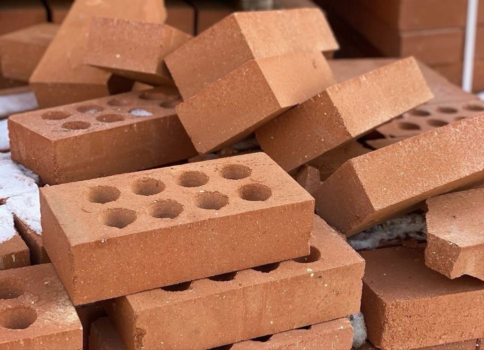 Кирпич красный новый