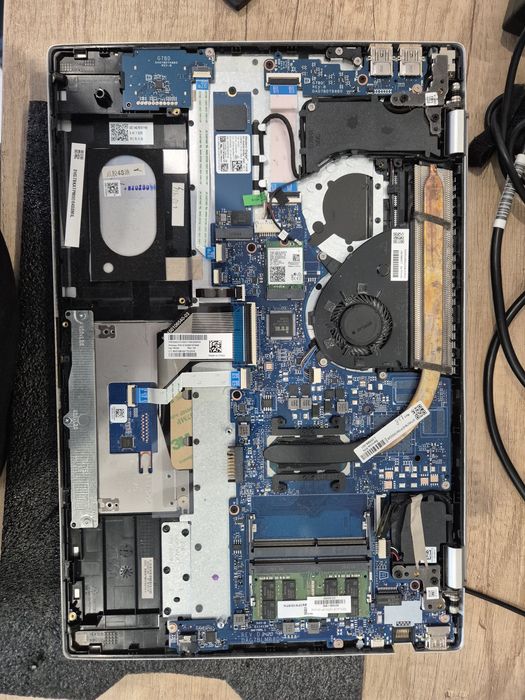 Mentenanţă & Reparaţii PC / Laptop,Hardware,Cable Management
