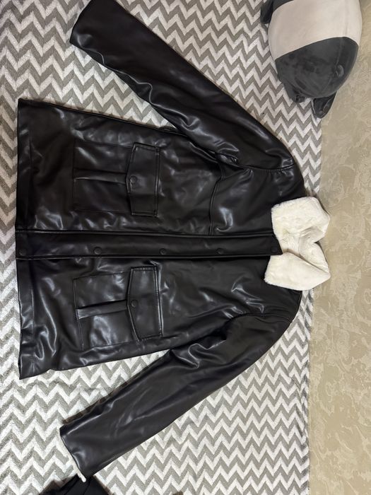 Кожаная куртка,черный, белый