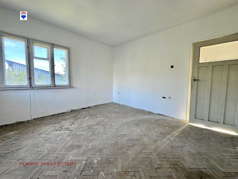 Продава се Къща в с. Пиргово, Област Русе - 120 кв.м за 541 €/кв.м - Снимка #12