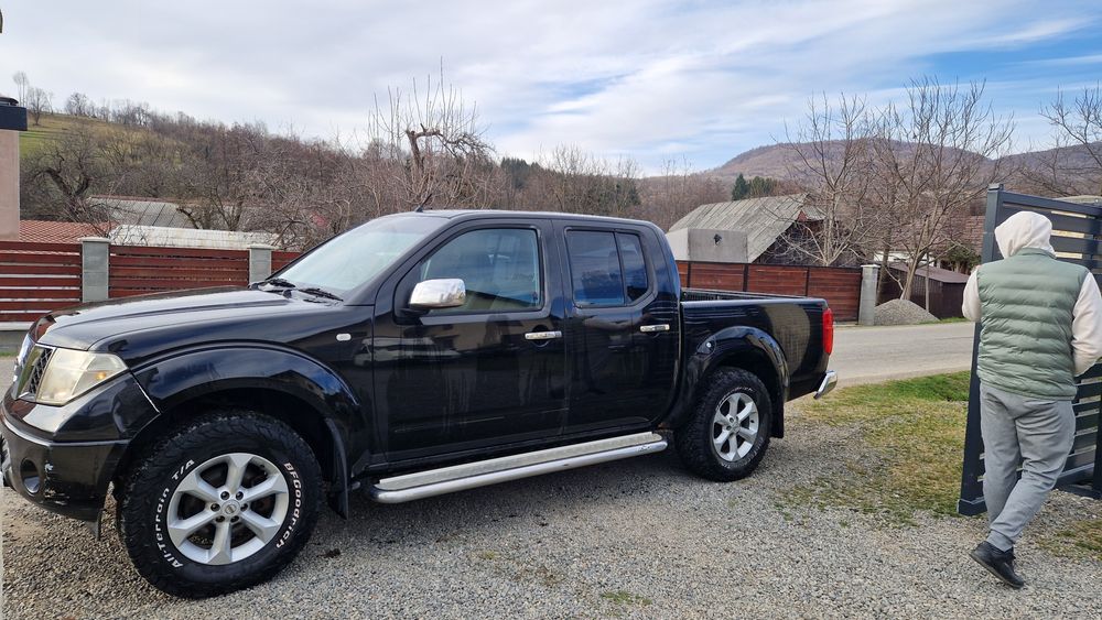 Vând 2 Nissan Navara d40 175 cai