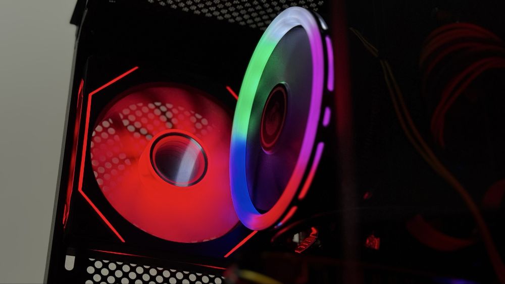 Chiroyli igrovoy komputer rtx1060