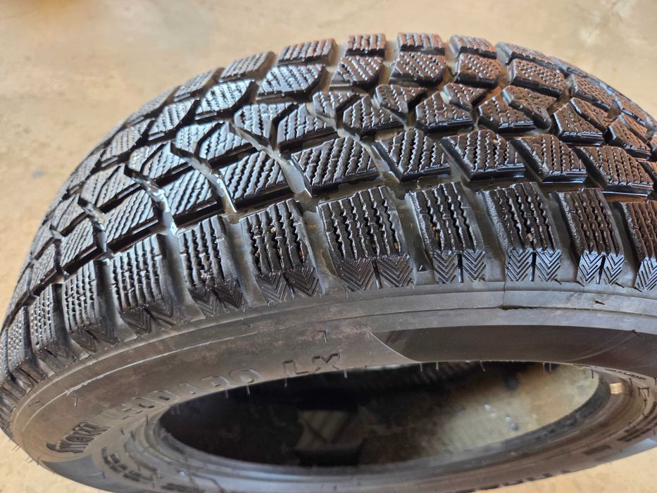 Комплект зимних шин