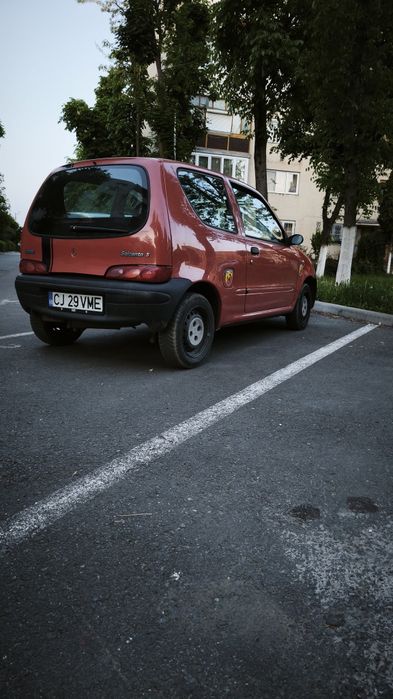 Fiat 600 alias Buburuza Roșie