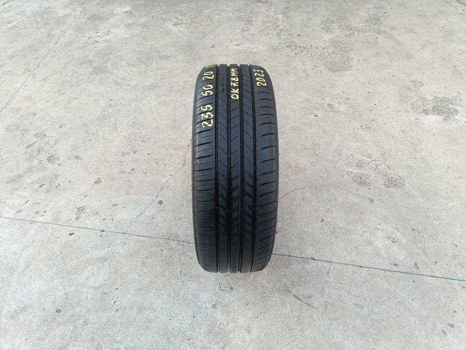 O anvelopa vara 235 50 20 Bridgestone Alenza 001 cu 7,8 mm dot 2023