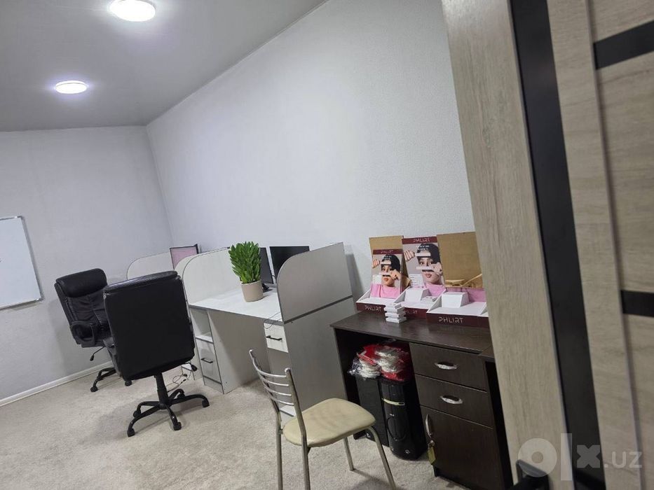 Сдам офис 45м2 ул. Нукус, посольство России, 2-комнаты, вход отдельный