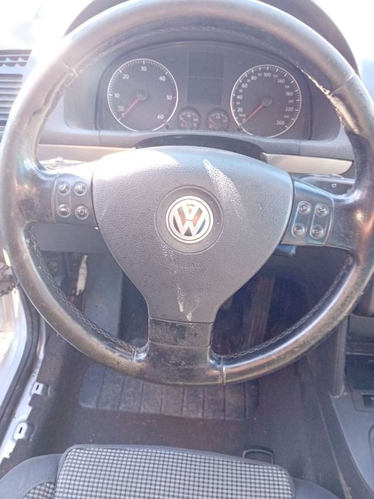 Volkswagen Touran 2006 година 2.0 TDI 140 к.с
