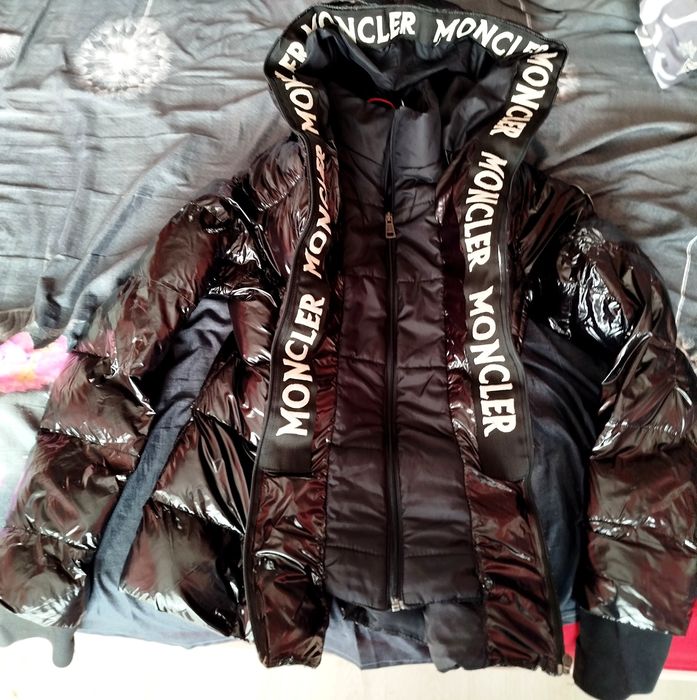 Geaca originală Moncler