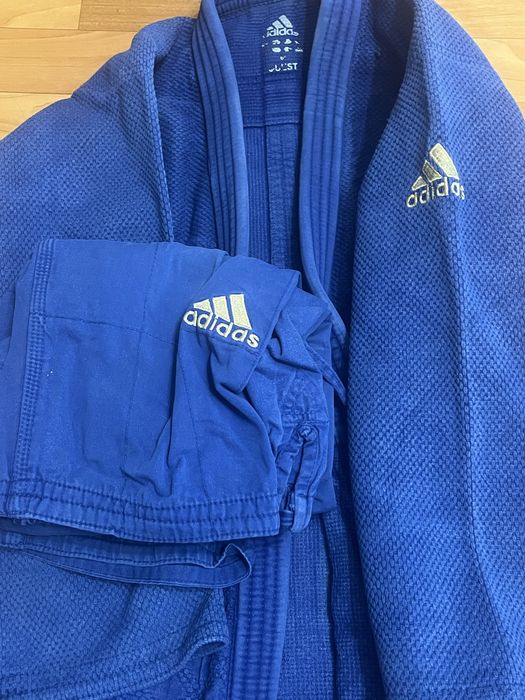 Продам кимано adidas синее для дзюдо. Рост 160