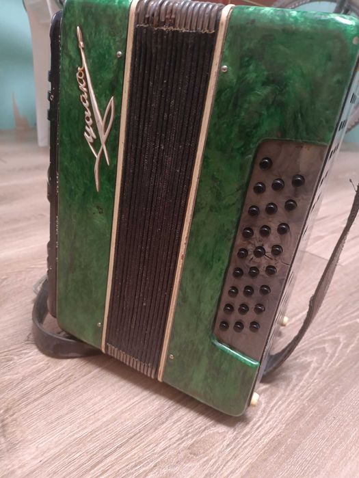 Баян в хорошем состоянии